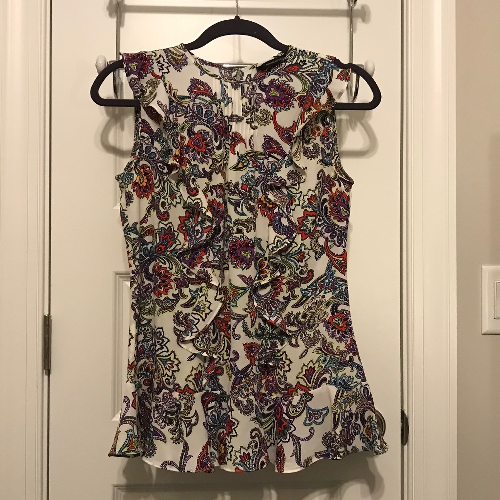 Beautiful Banana Republic floral & paisley sleeveless blouse (XS)